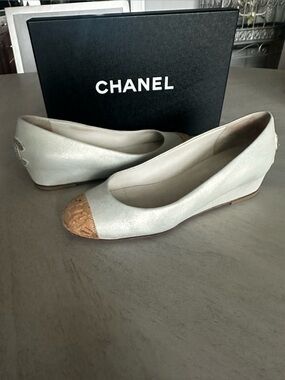 Chanel Cap Toe CC Pumps  EU 38